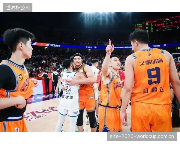 总决赛上演极致节奏对决，上海队的转换进攻将考验广厦防守纪律。